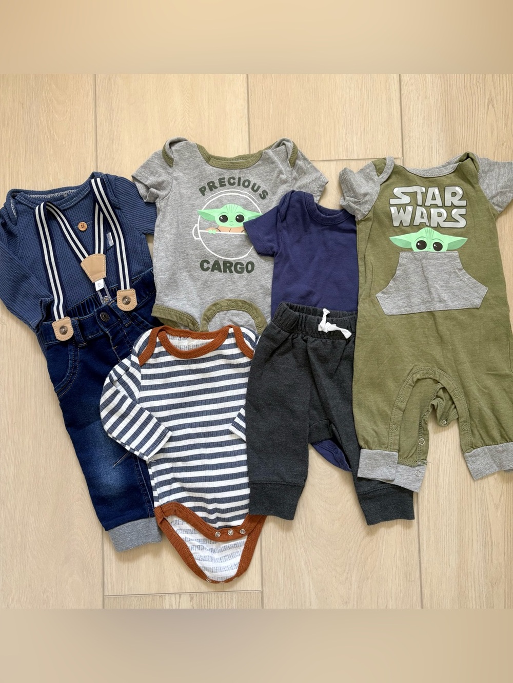 Bundle of boy clothes 3-6m